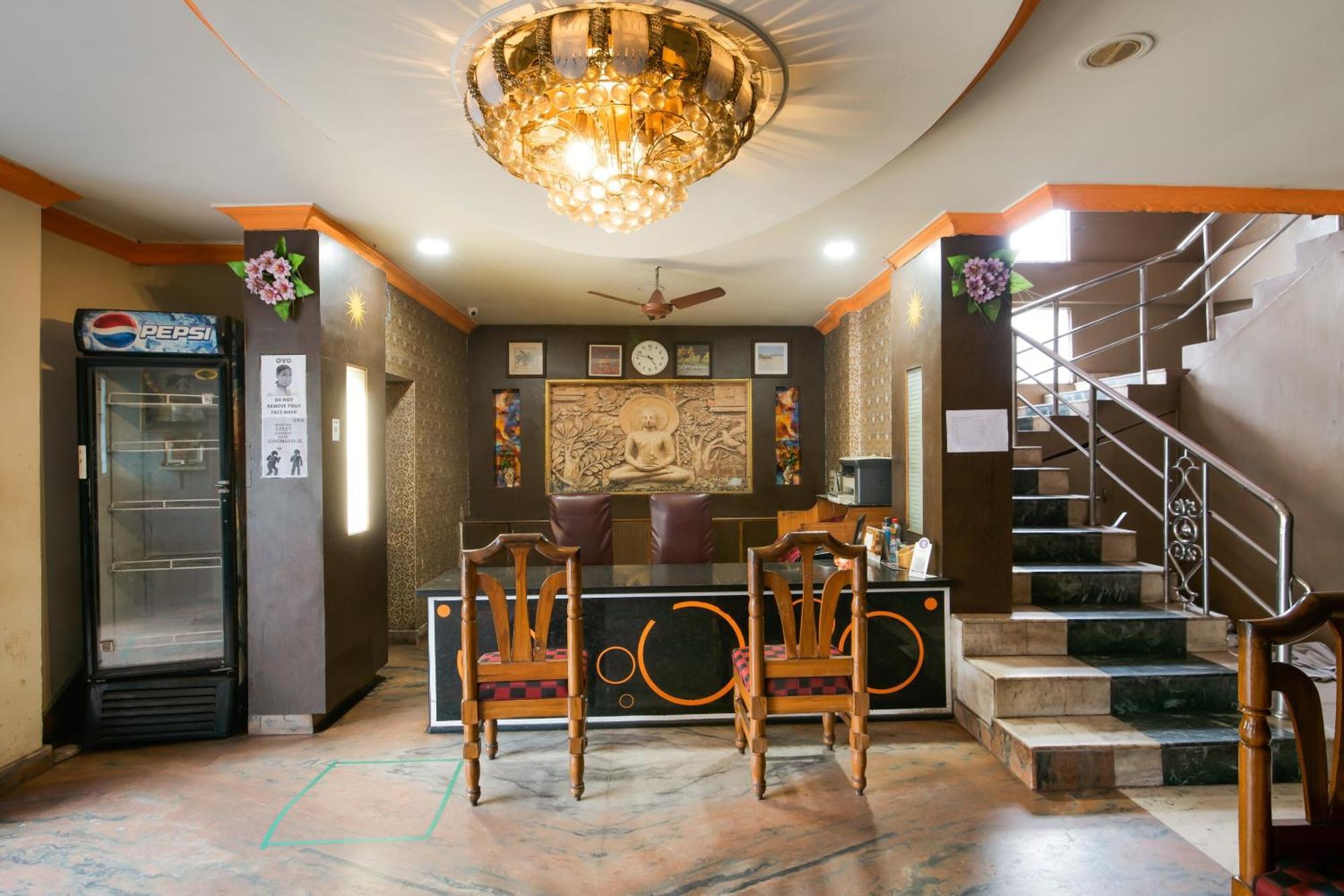 Spot On Hotel Manikanta Residency Visakhapatnam Eksteriør bilde